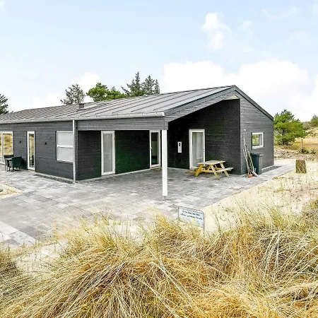 Modern Retreat In Graerup بيت للعطل